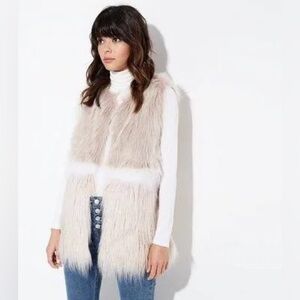 NEW LOOK: PINK AND TAN FAUX FUR VEST SIZE M